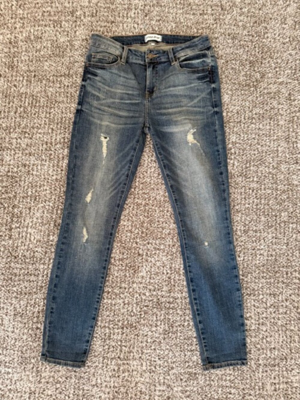 New-Women's Studio Blue Straight leg jeans size 28